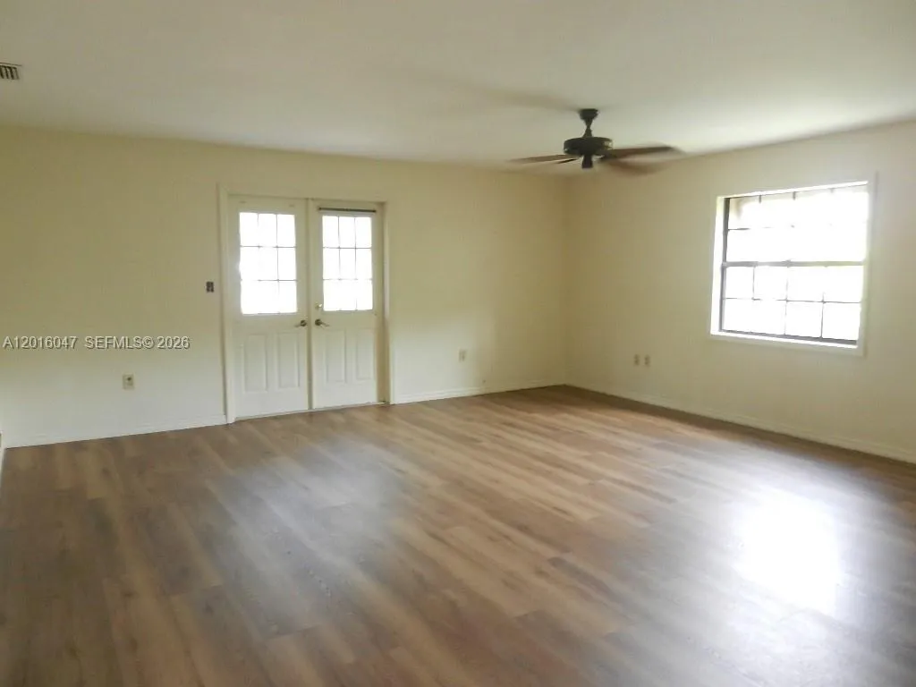 Property photo 43