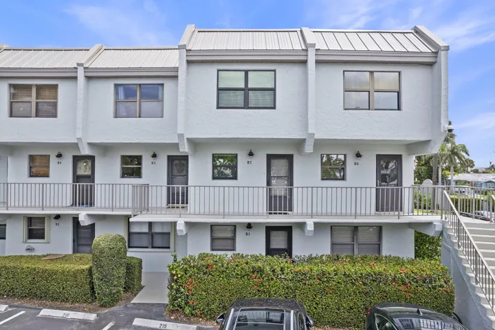 54-web-or-mls-DJI_0303Topaz