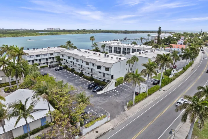 57-web-or-mls-DJI_0304Topaz