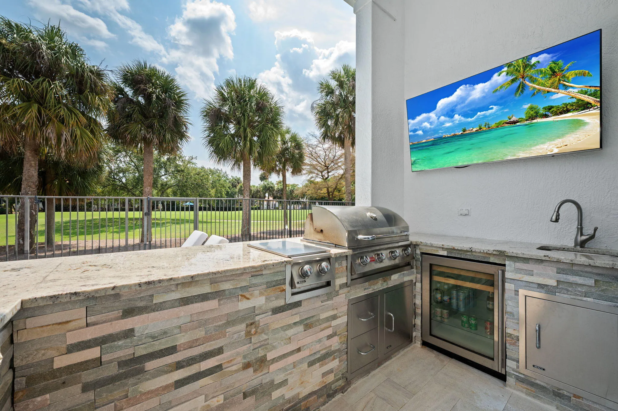 43-web-or-mls-16014-laurel-creek-dr