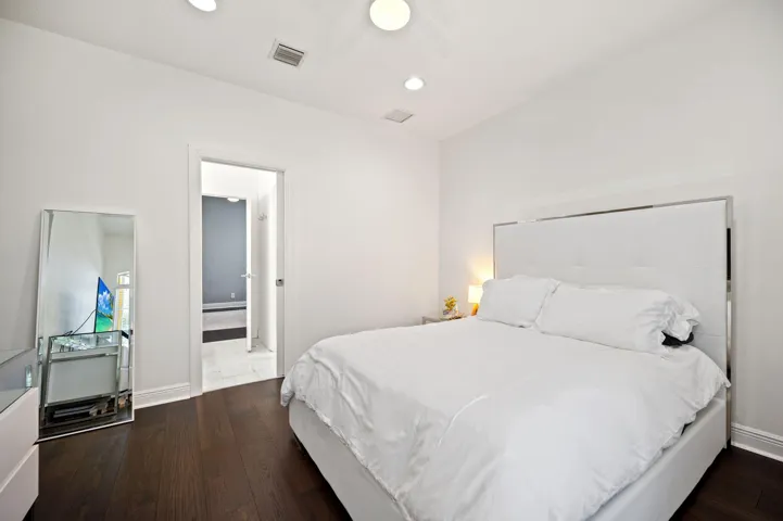 33-web-or-mls-16014-laurel-creek-dr