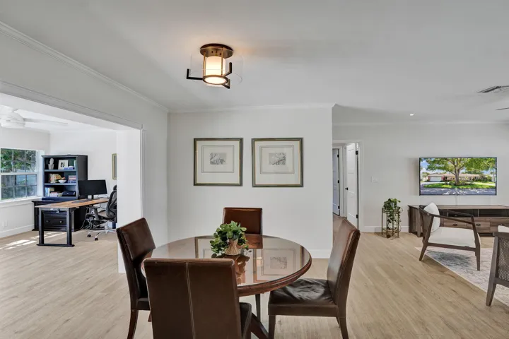 Dining room connects to Living Room and Florida room