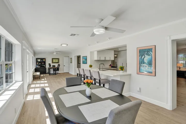 Florida Room with Breakfast room off Kitchen
