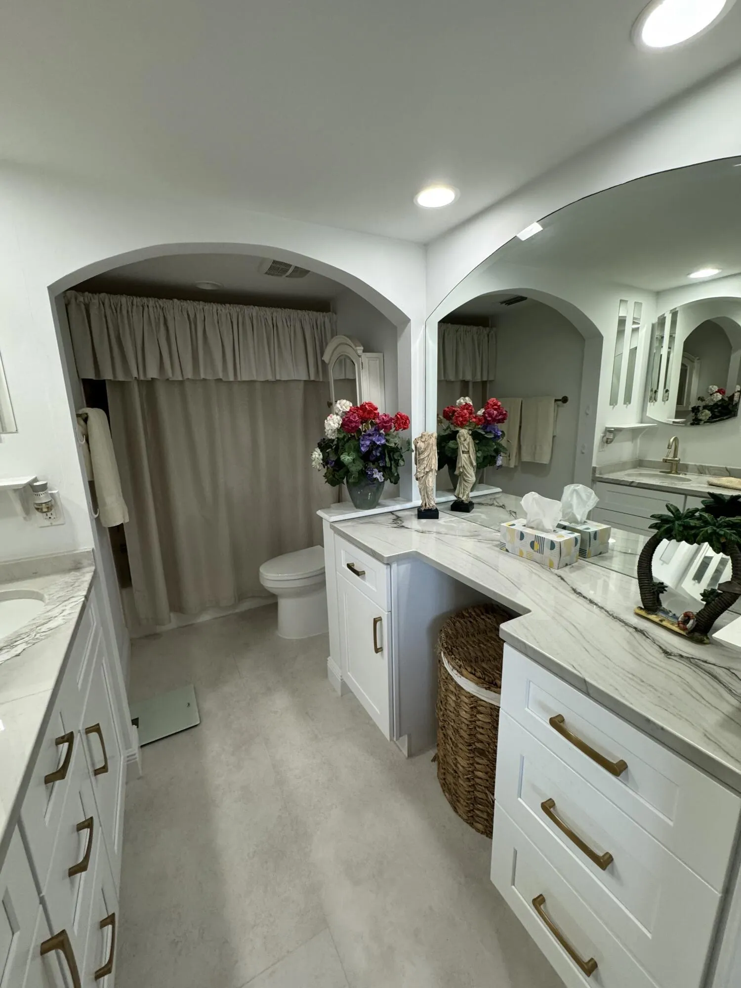 master bath dual sinks