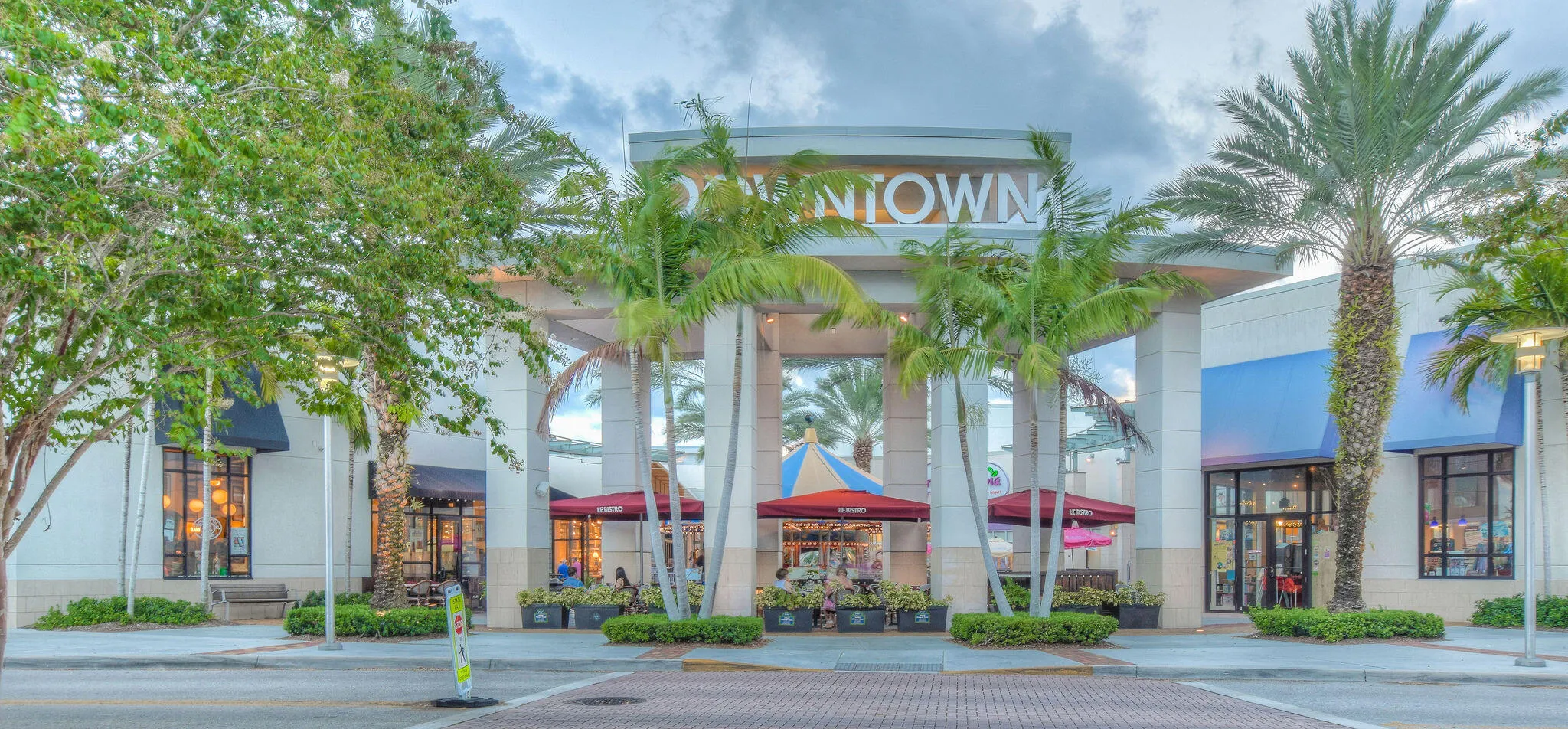 DowntownattheGardens_04