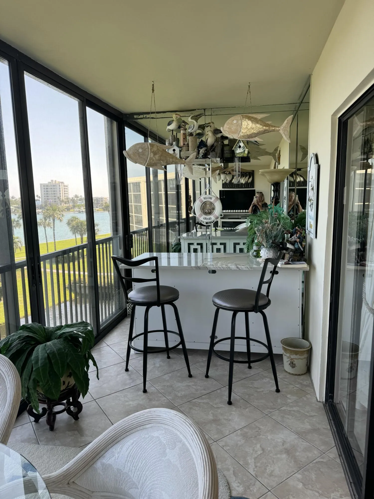 outside bar