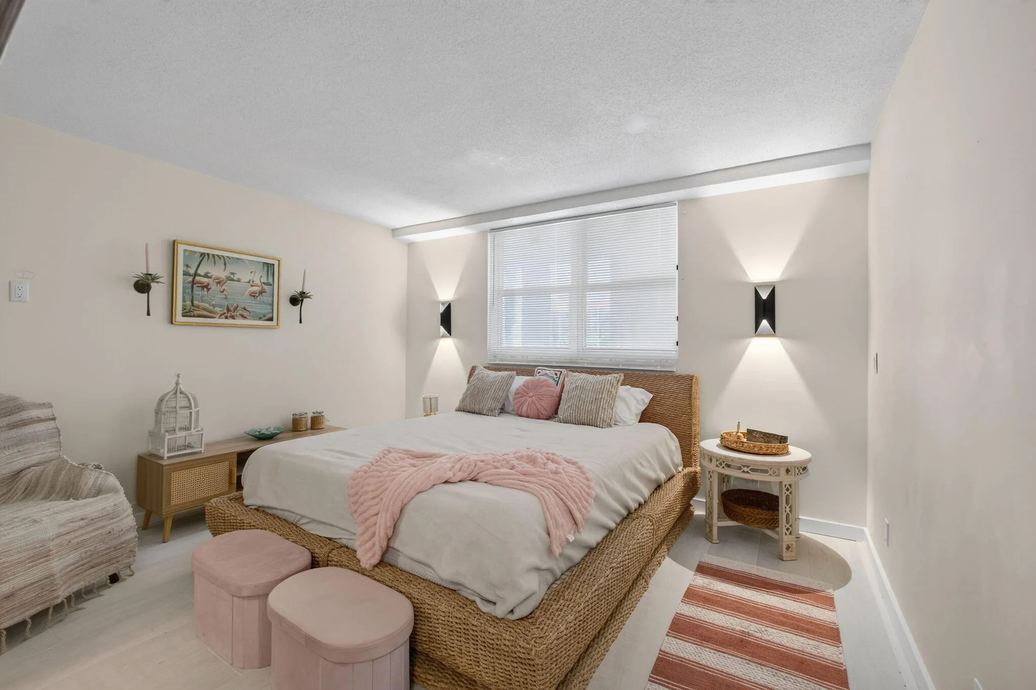 Bedroom Photo #2