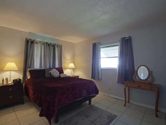015-013-Front Bedroom-2048x1536
