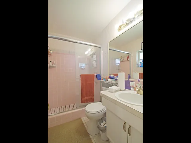 023-007-Primary Bathroom-2048x1536