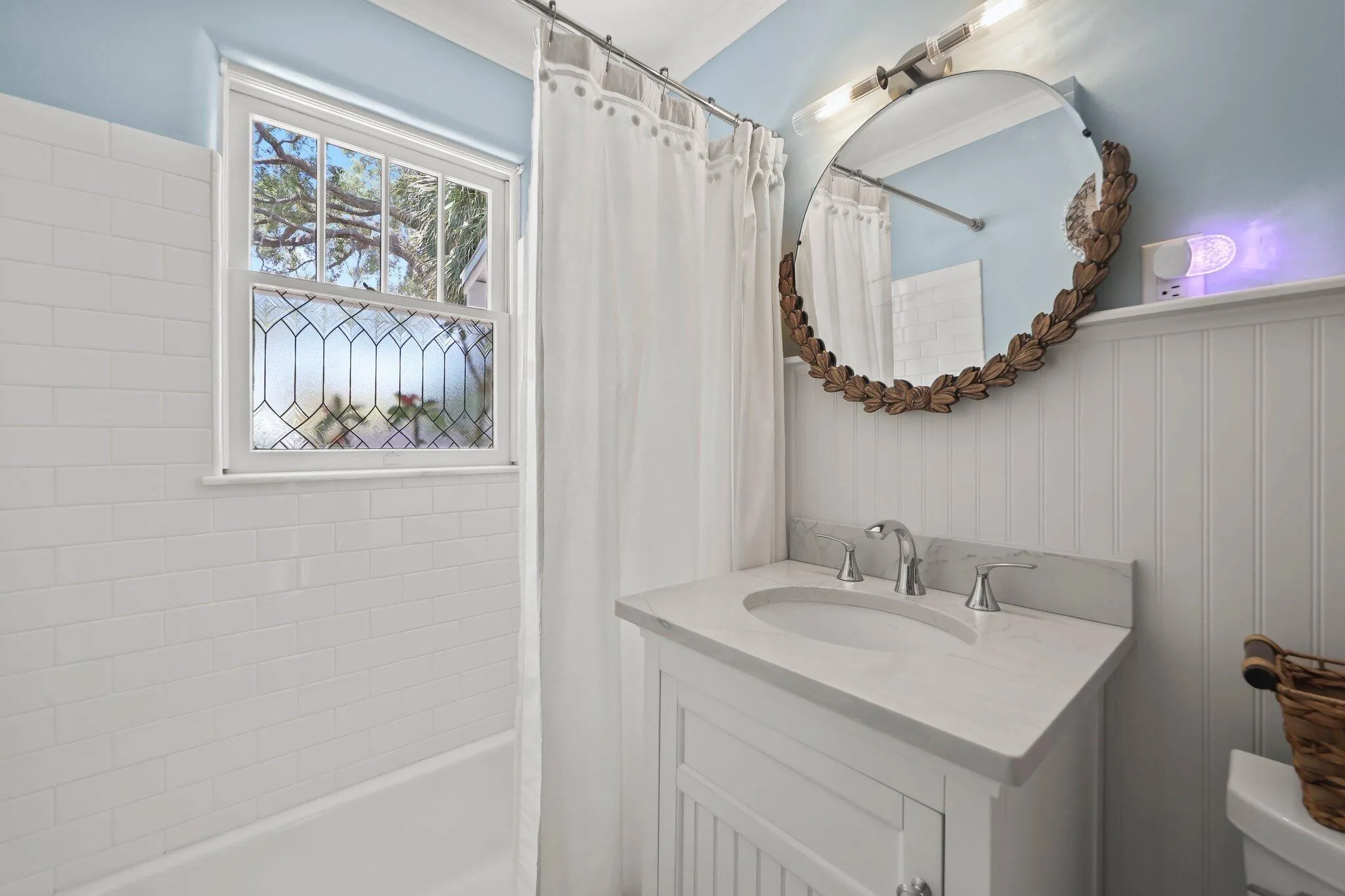 Bathroom downstairs