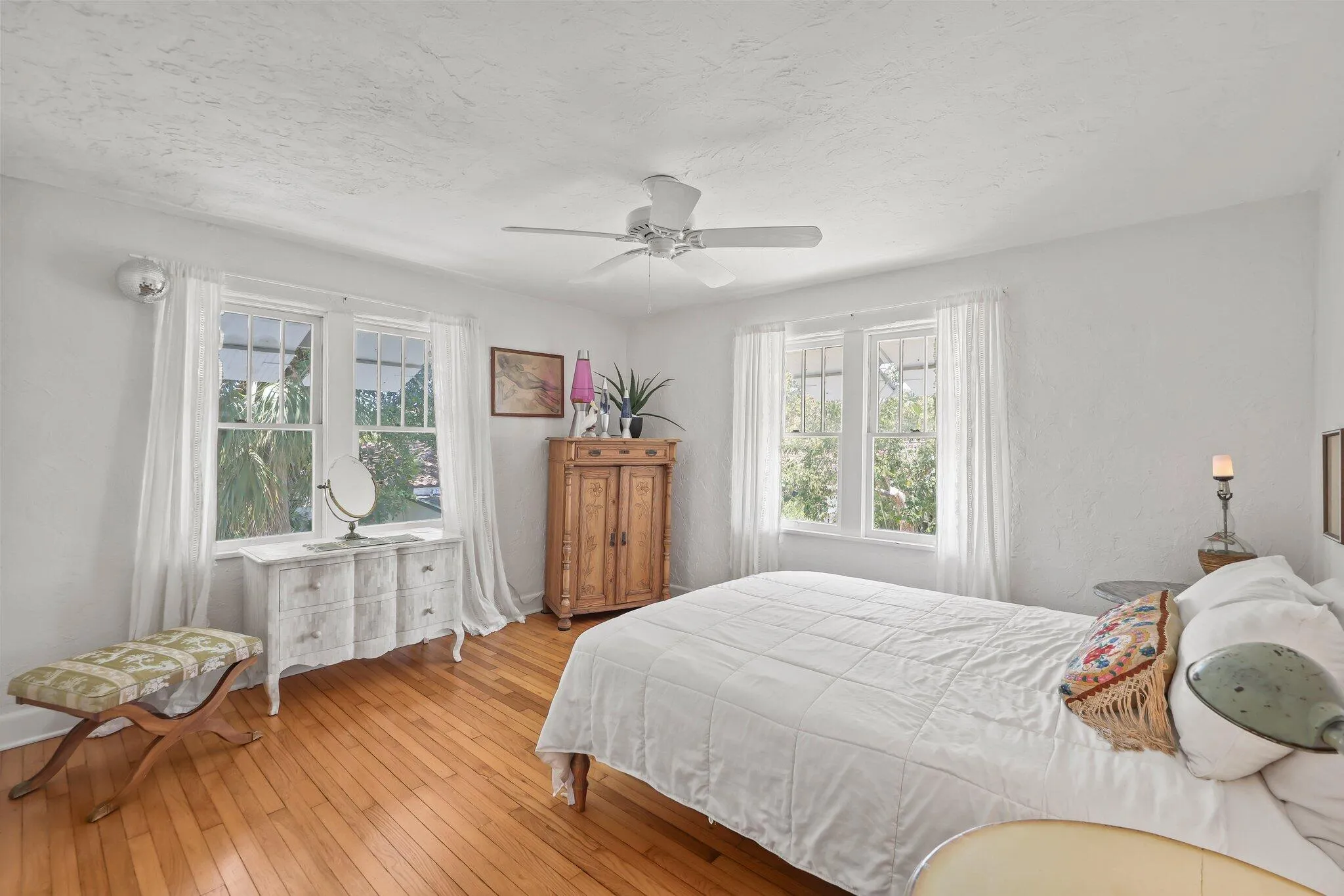 Bedroom2