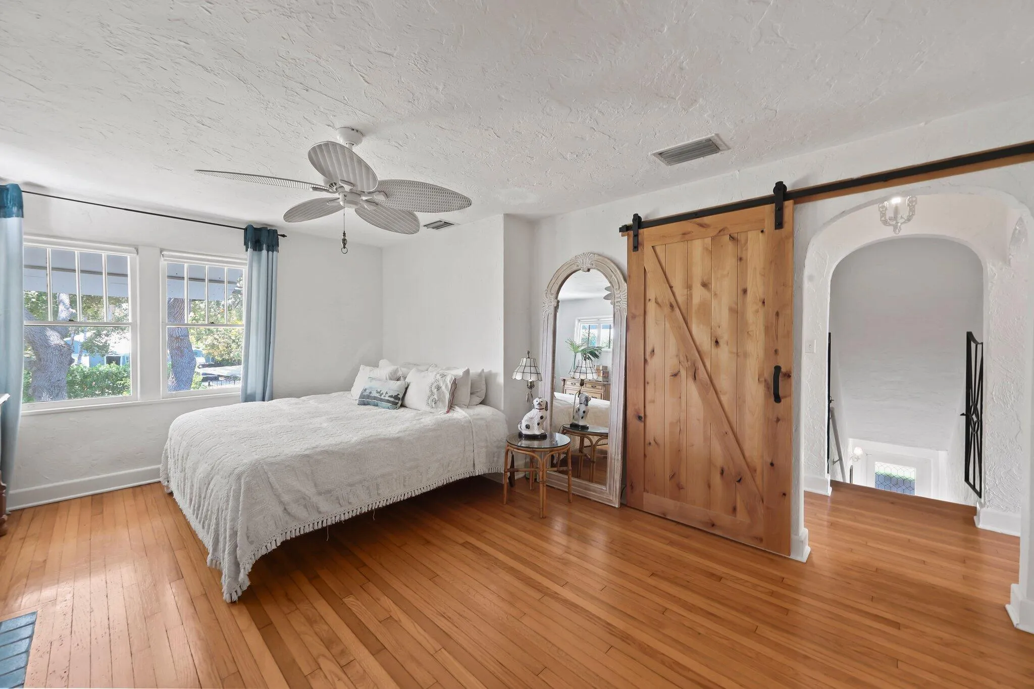 Primary suite