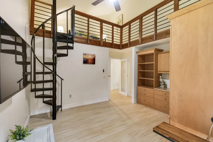 3rd Bedroom/office with loft