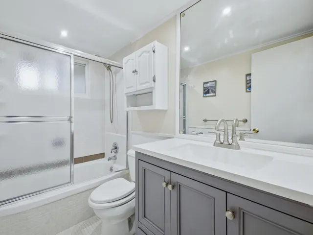Full Bath