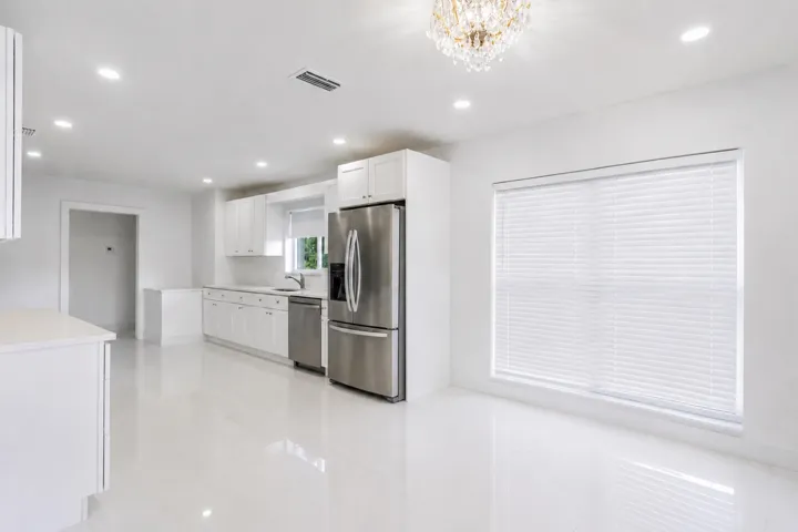 7600 NW 82nd Terrace_18