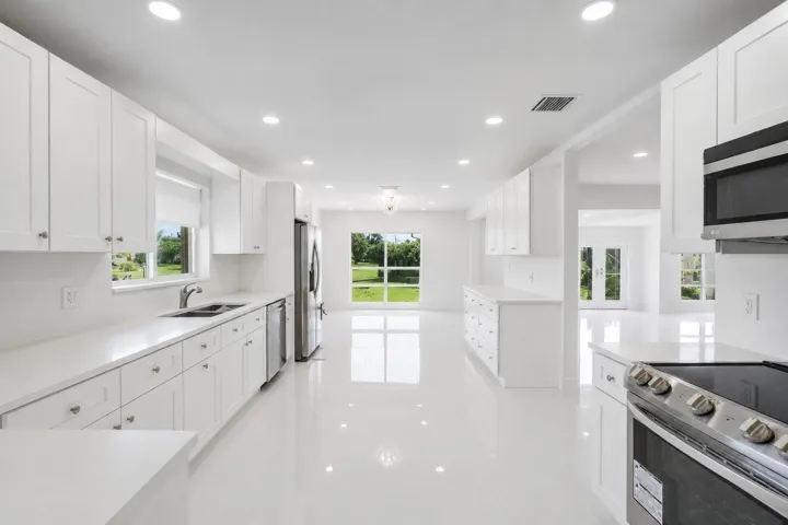 7600 NW 82nd Terrace_21