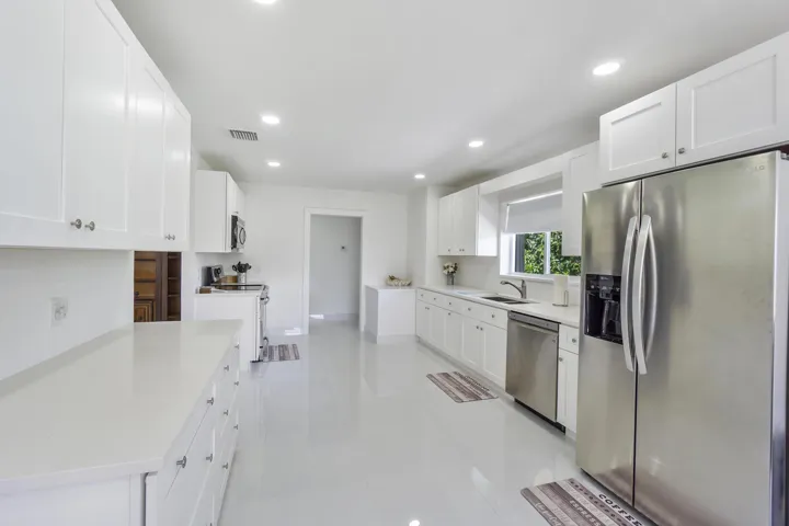 7600 NW 82nd Terrace_20