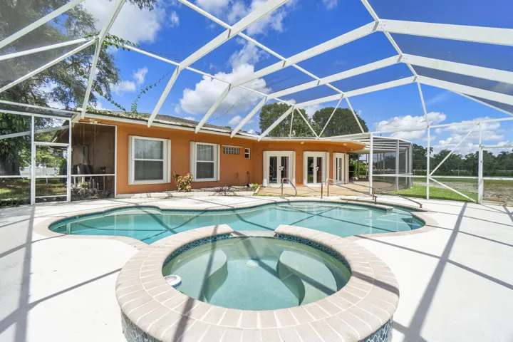 7600 NW 82nd Terrace_34