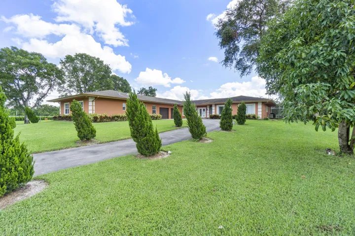 7600 NW 82nd Terrace_43