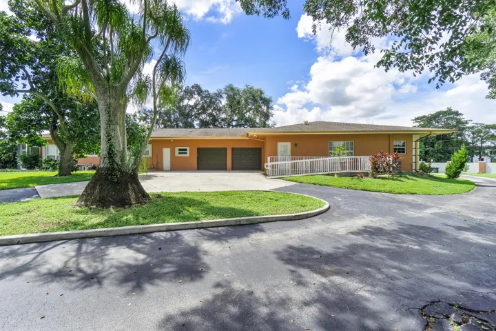7600 NW 82nd Terrace_42