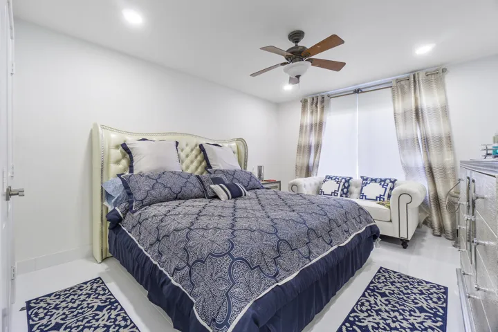 7600 NW 82nd Terrace_07