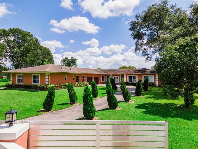 7600 NW 82nd Terrace_44