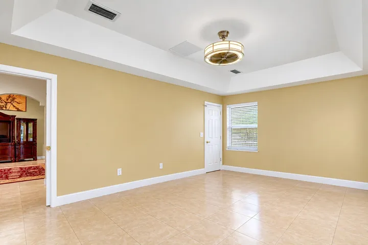 Guest bedroom 2
