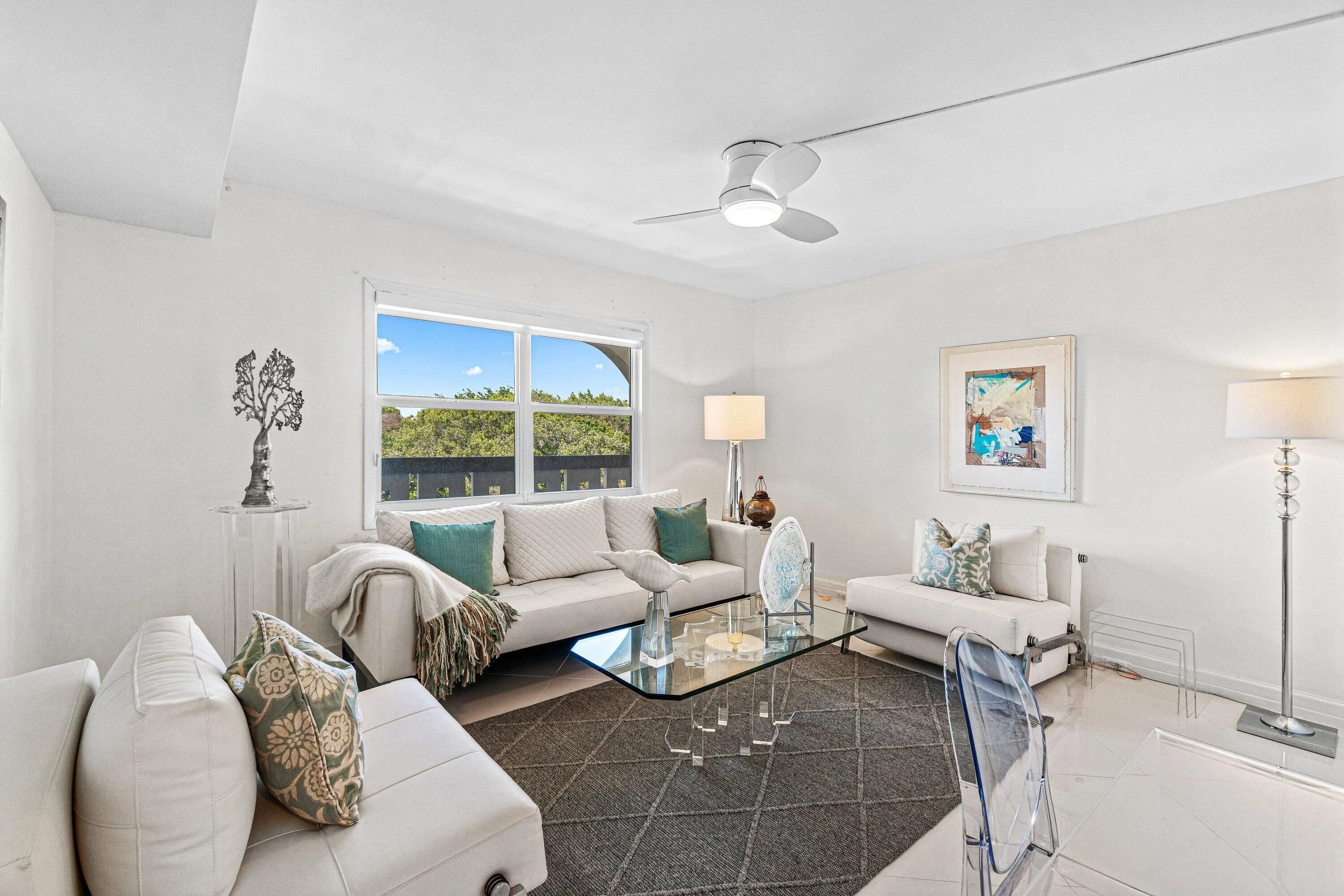 Guest room/den