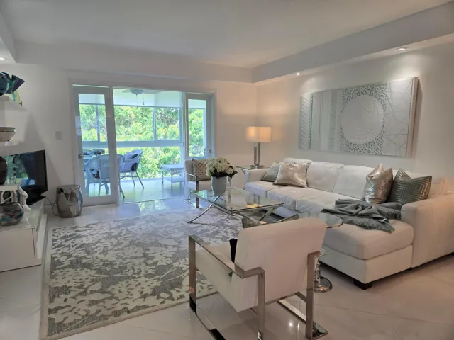 Gorgeous living area