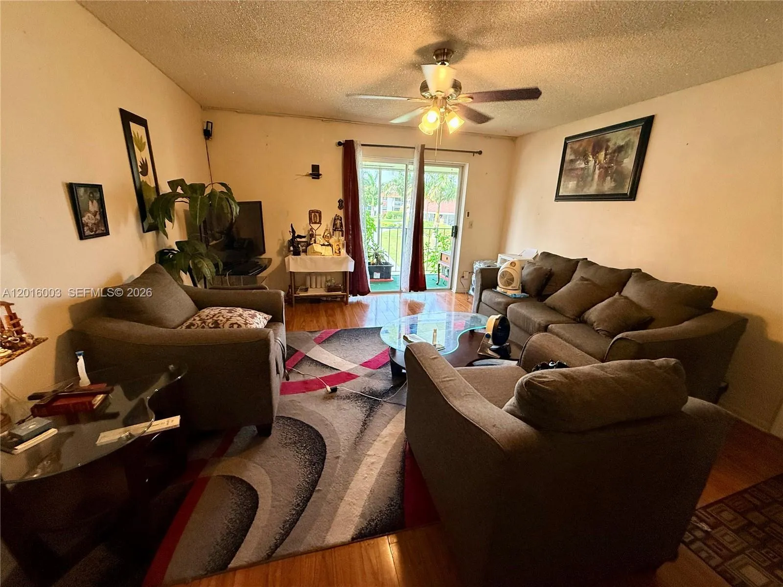 Photo 18