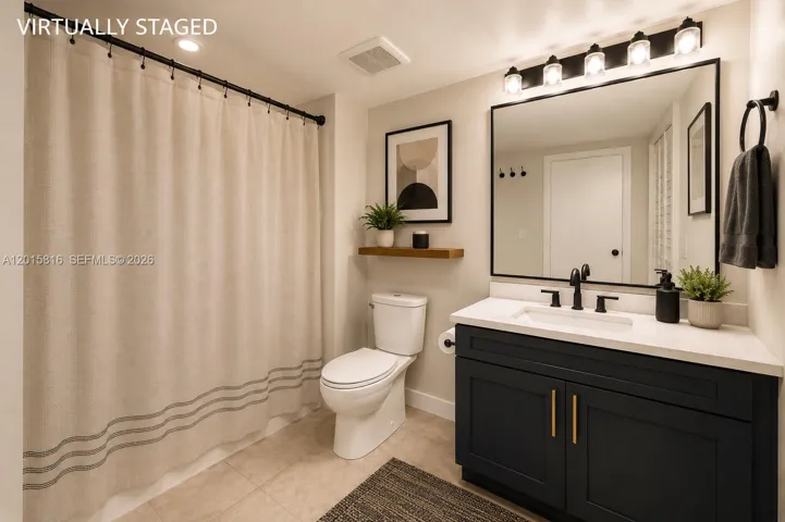 Virtually staged