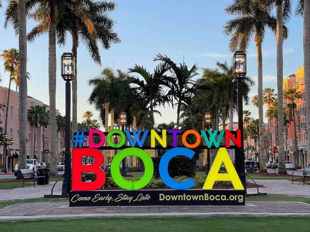2.1 Miles to Mizner Park shopping, restaurants and nightlife.