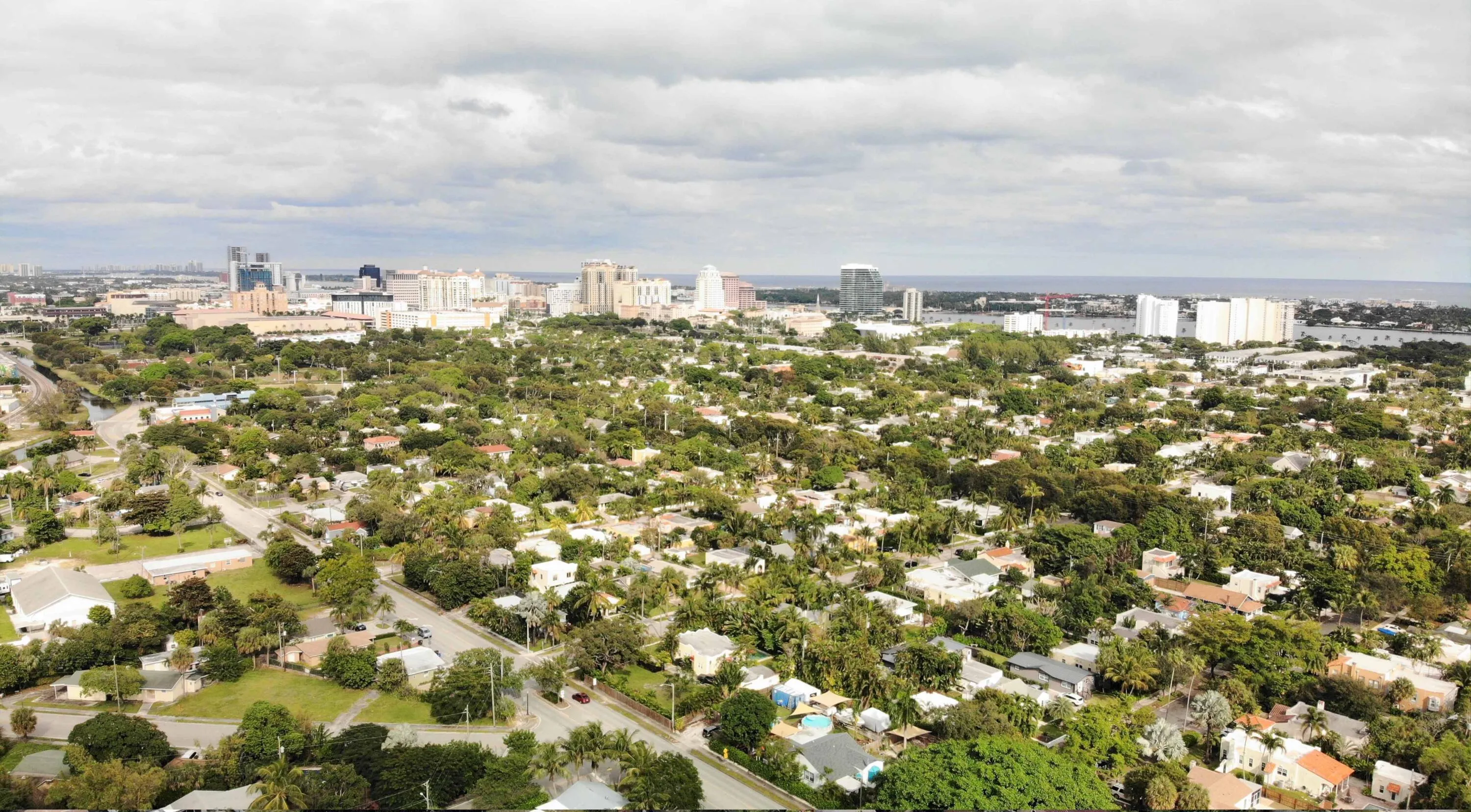 Ocean-and-downtown-west-palm-beach-clema