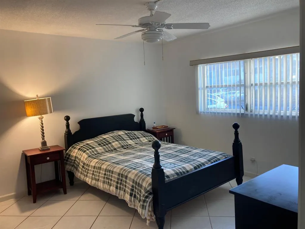 600 Primary Bedroom