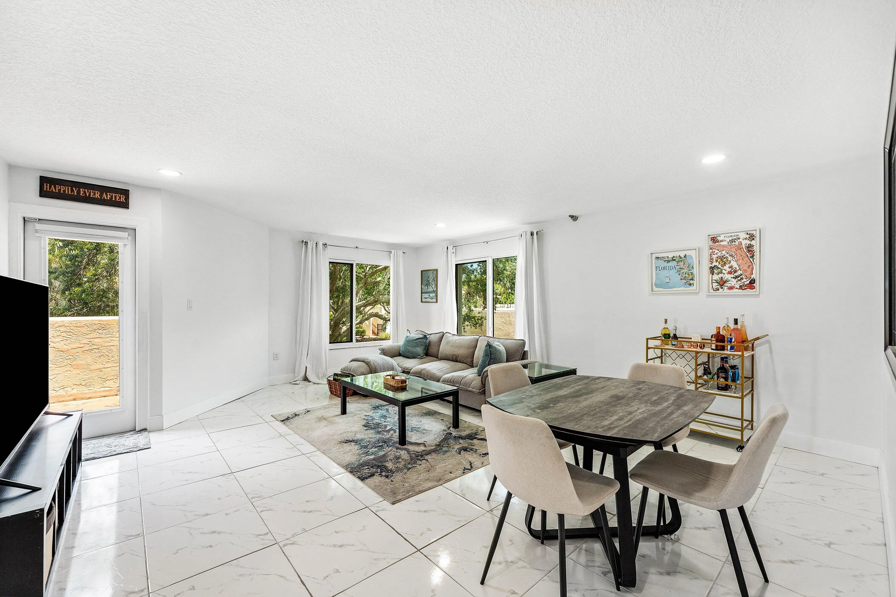 008-6614VillaSonrisaDrive-123-BocaRaton-