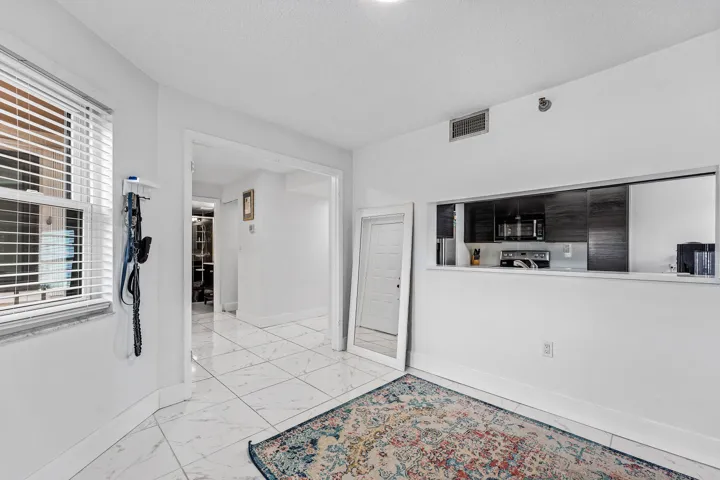 014-6614VillaSonrisaDrive-123-BocaRaton-