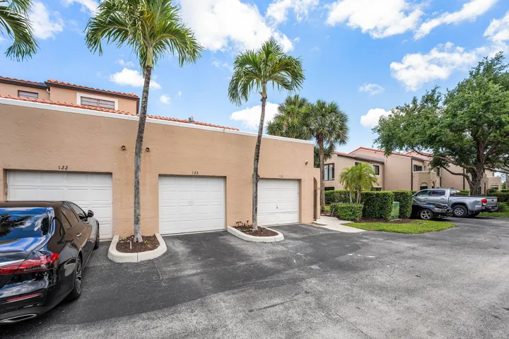 002-6614VillaSonrisaDrive-123-BocaRaton-
