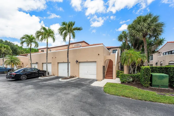 003-6614VillaSonrisaDrive-123-BocaRaton-