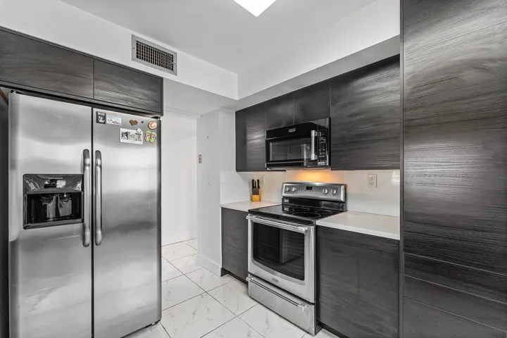 021-6614VillaSonrisaDrive-123-BocaRaton-