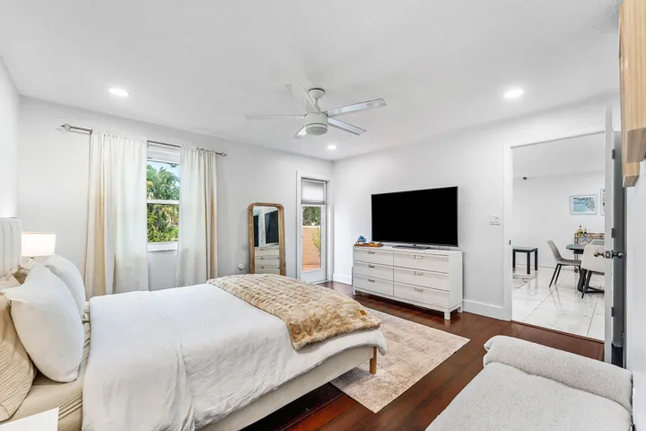 025-6614VillaSonrisaDrive-123-BocaRaton-