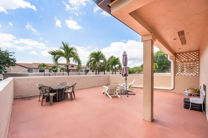005-6614VillaSonrisaDrive-123-BocaRaton-
