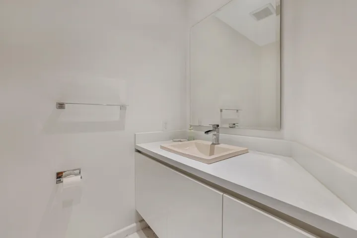 701 N Fort Lauderdale Beach Blvd-Fort La