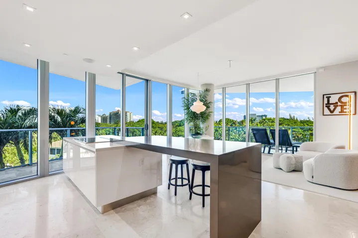 701 N Fort Lauderdale Beach Blvd-Fort La