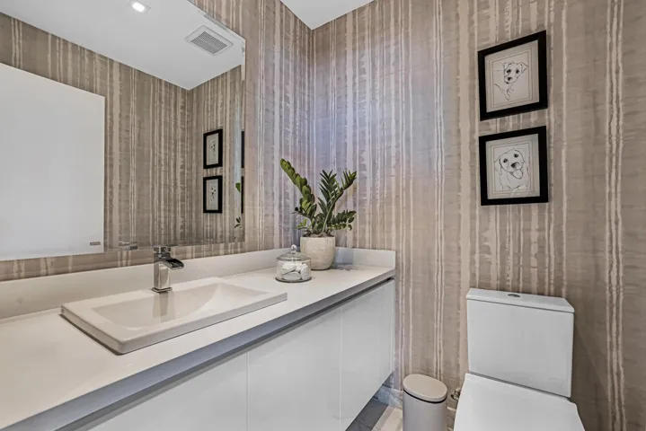 701 N Fort Lauderdale Beach Blvd-Fort La