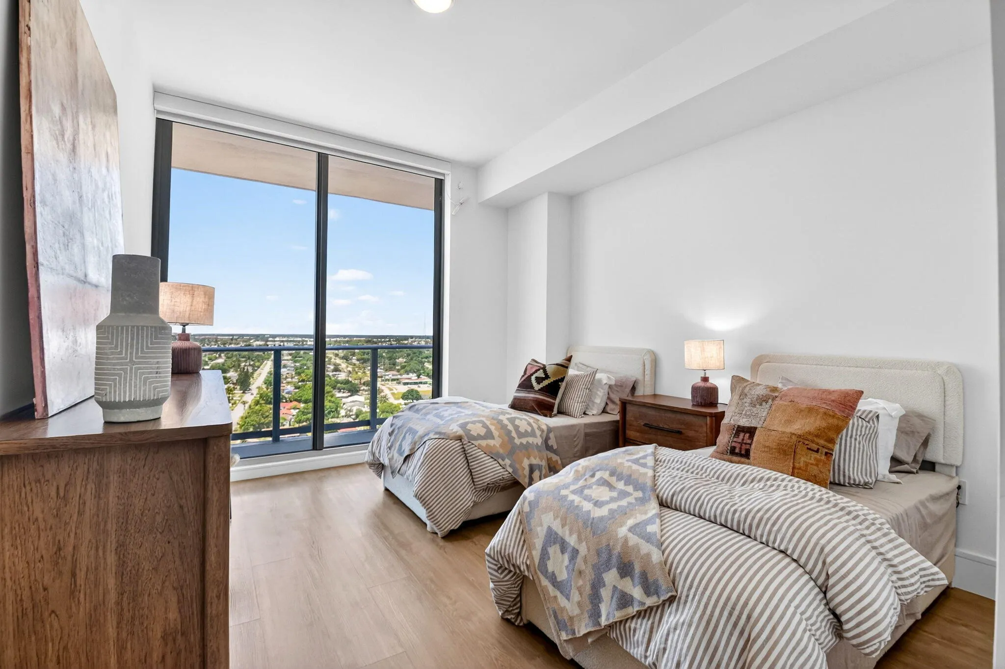 Second bedroom