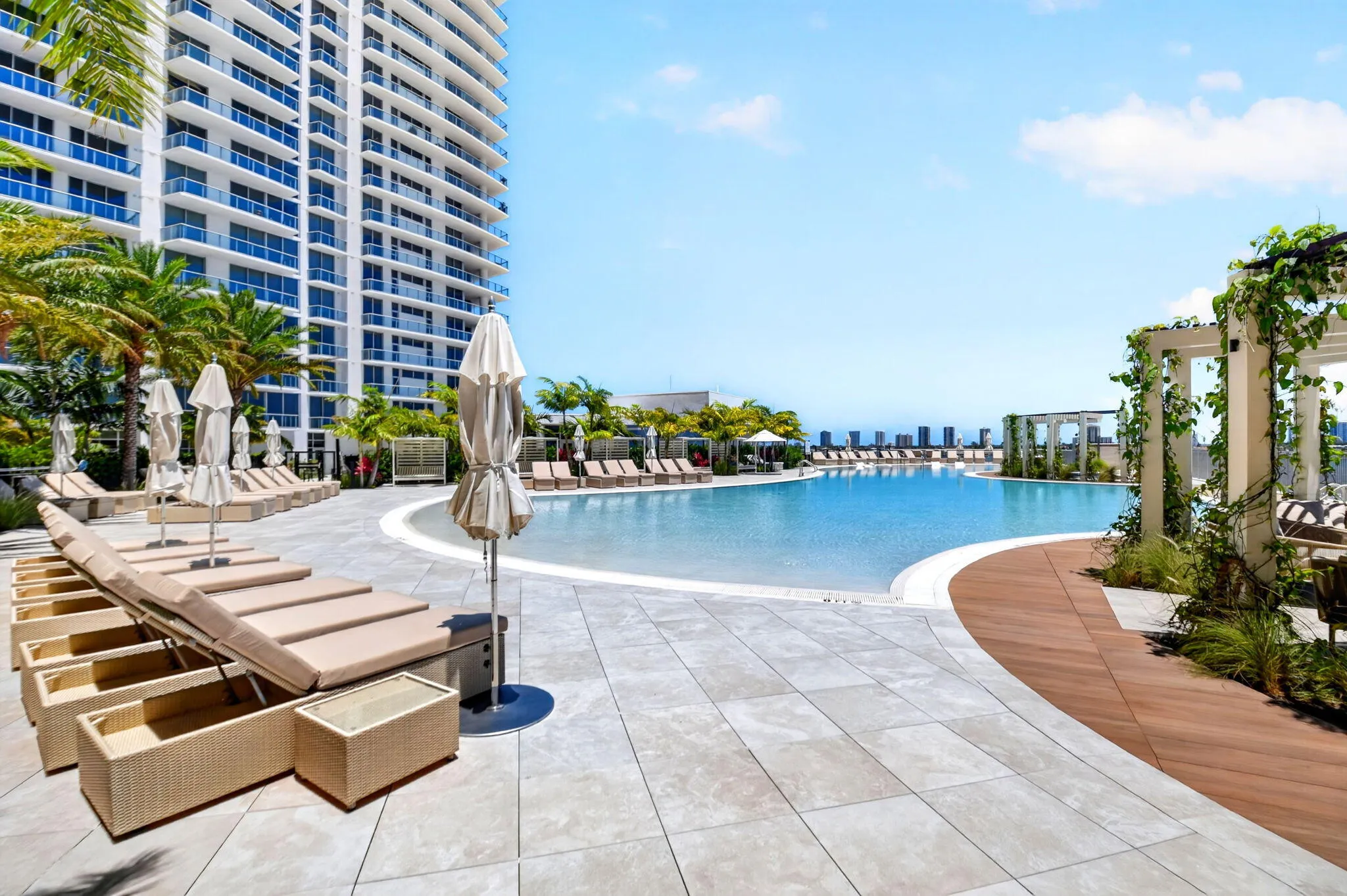 Amenities sixth floor pool
