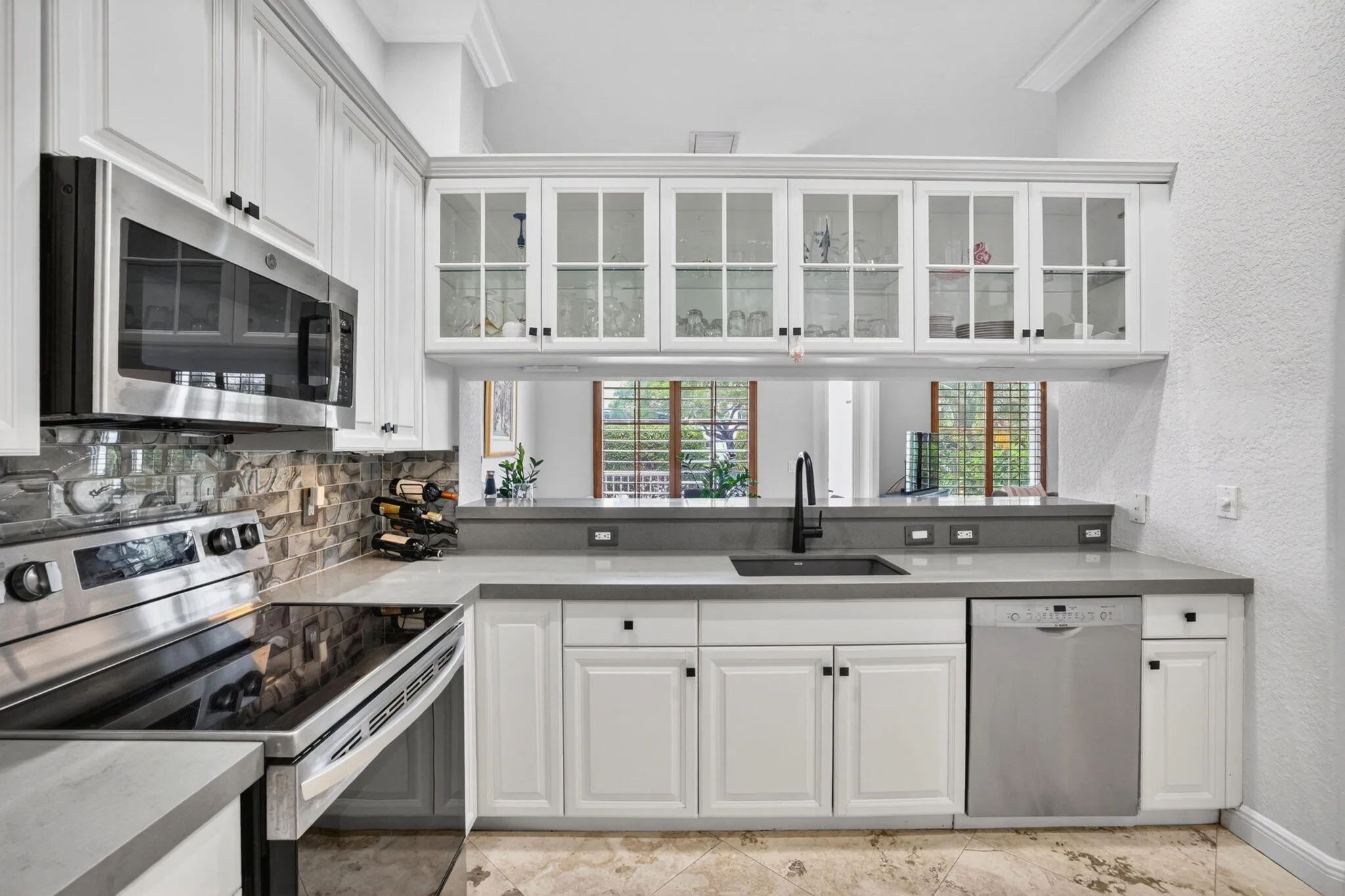 Updated Kitchen with newer appliances