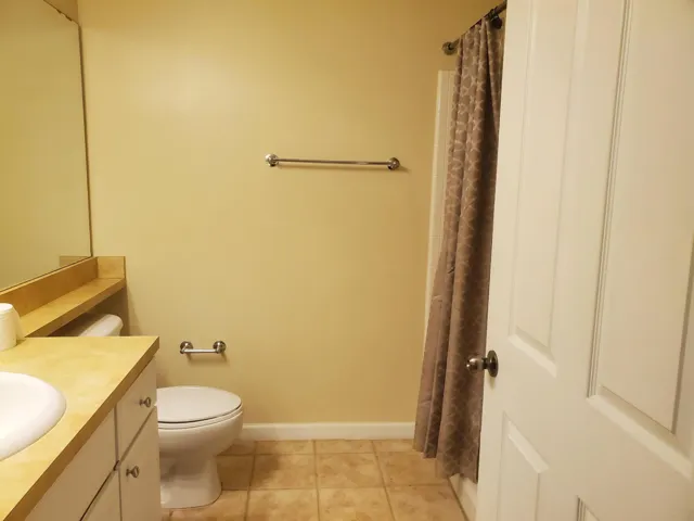 fiore bathroom