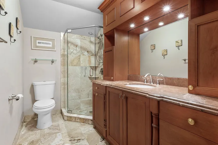 Guest House full bathroom