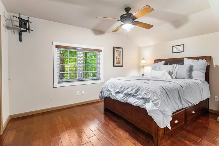 Guest House bedroom 1